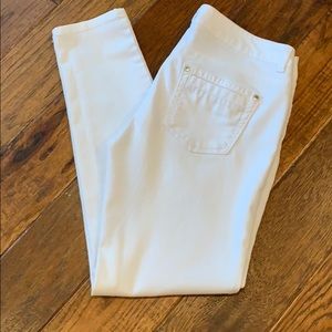 White skinny pants